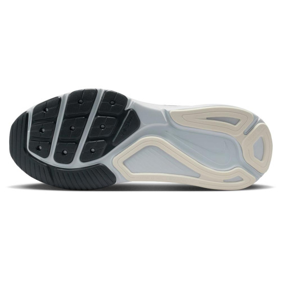 Nike Structure 26